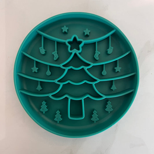 Holiday Tree Slow Feeder (Green)